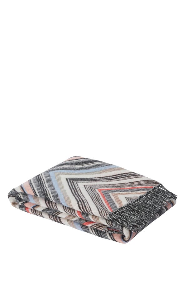 Chevron Throw 