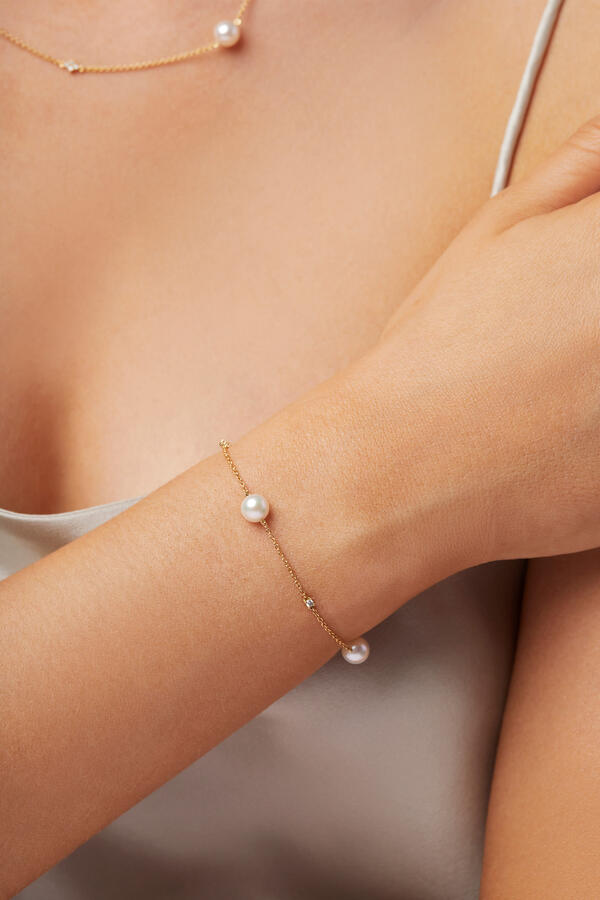 Classic Pearl And Diamond Bracelet, 18k Yellow Gold with Akoya Pearls & Diamonds