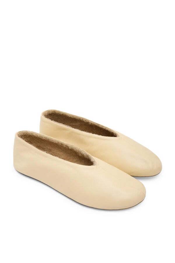 Stella Slippers 