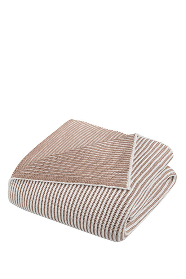Anamar Throw