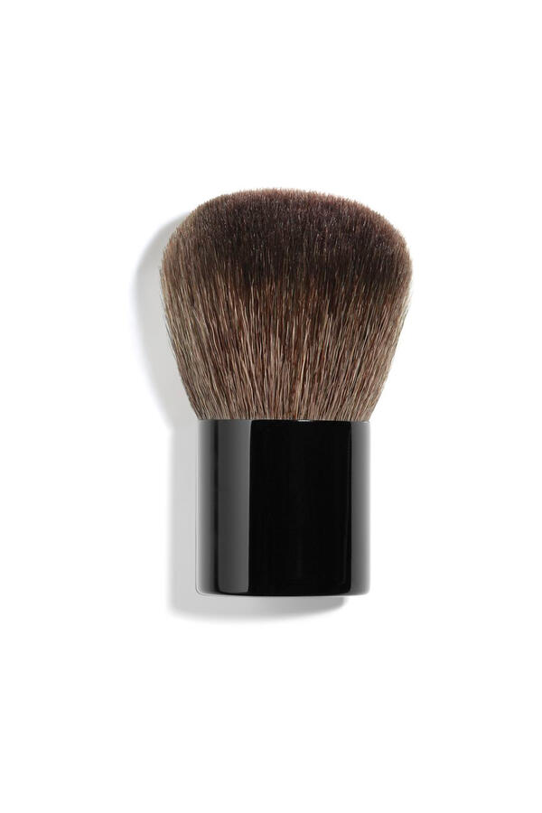 فرشاة قابلة للسحب للمستحضرات البودرة PINCEAU KABUKI RETRACTABLE N°108