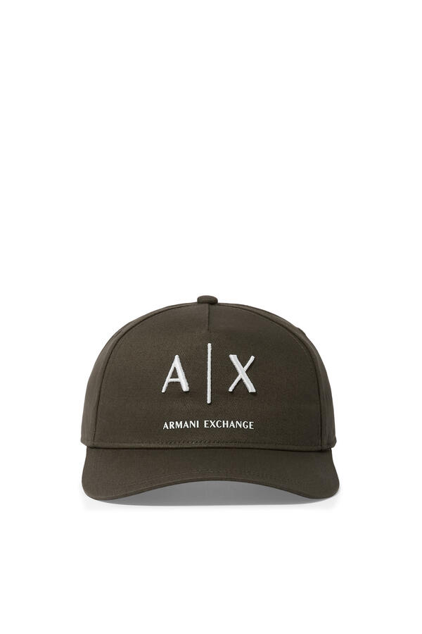 كاب بشعار الماركة