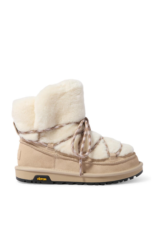 Classic Tread Fluffed Boots