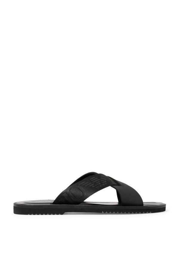 حذاء خفيف بسيور متقاطعة بشعار الماركة