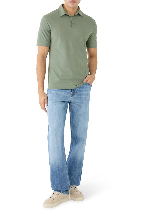 The Straight Jeans