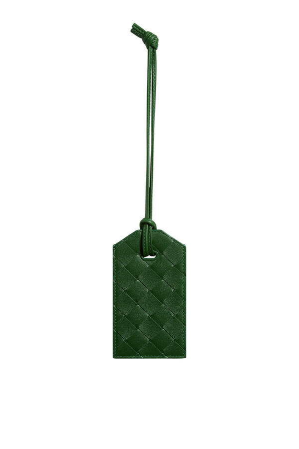 Getaway Tag Holder