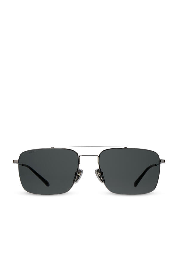 Low Nose Bridge Fit Navigator Sunglasses