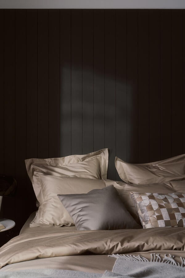 Woolen Sateen Cushion Cover