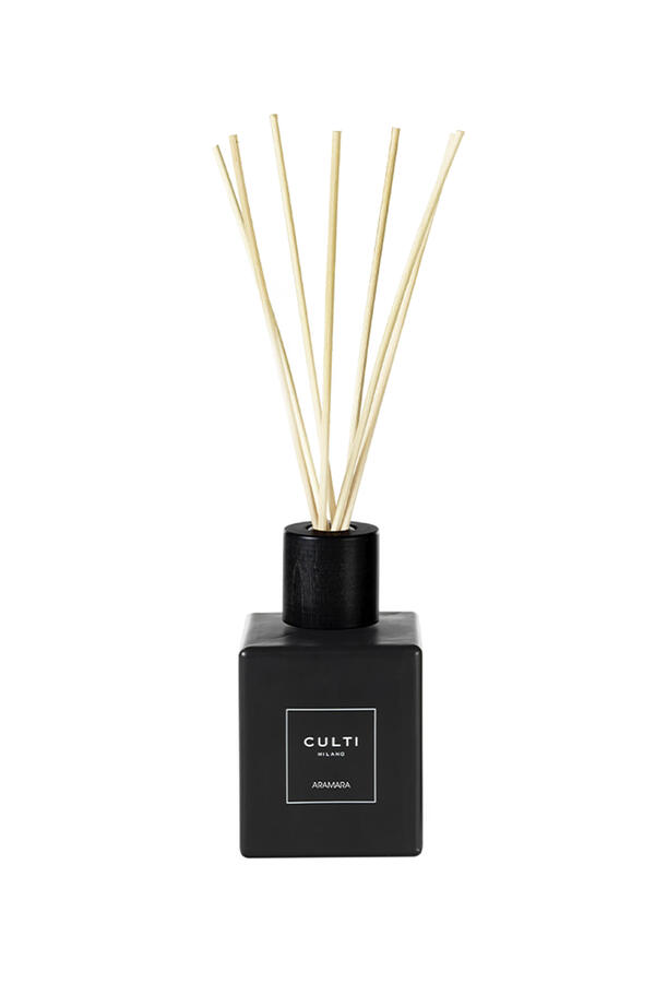 موزع عطر أرامارا بلاك ليبل ديكور