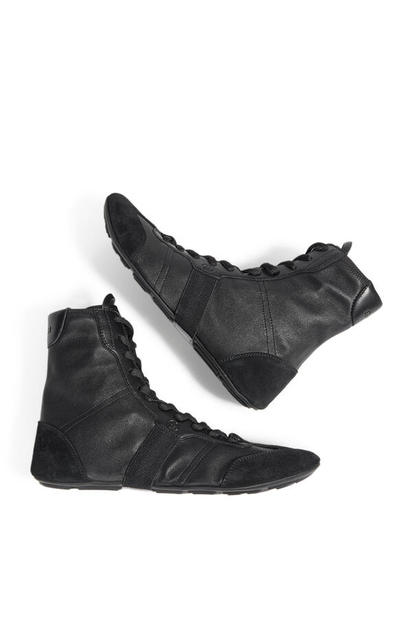  High-Top Trainers