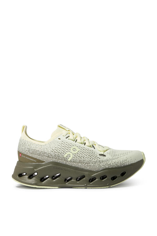 Women's Cloudsurfer Max Sneakers