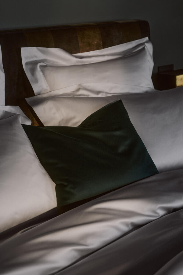 Woolen Sateen Cushion Cover