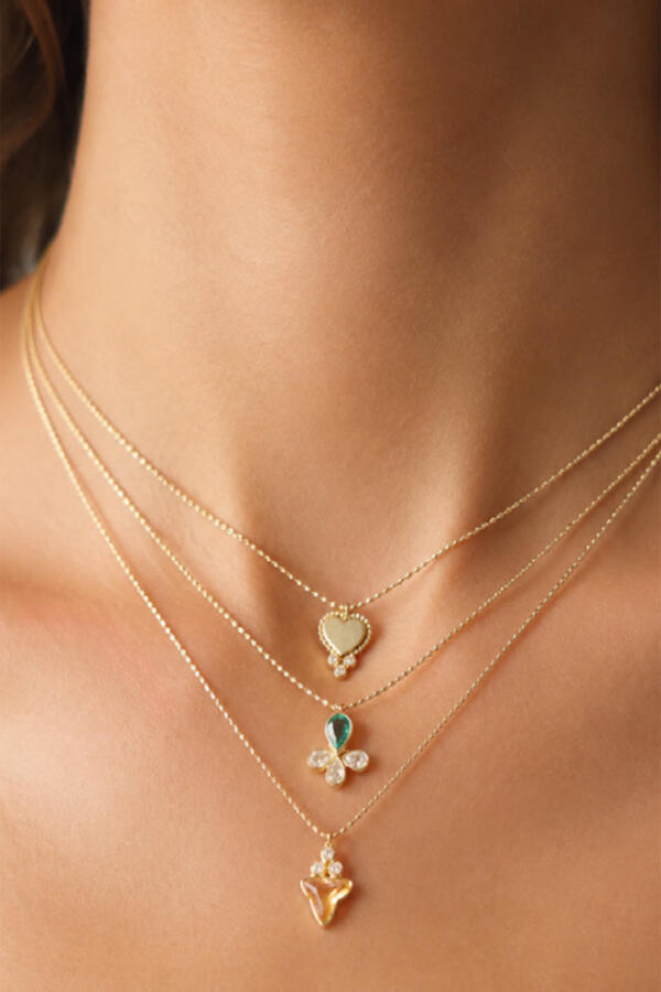 Golden Heart Necklace, 18K Yellow Gold & Diamonds