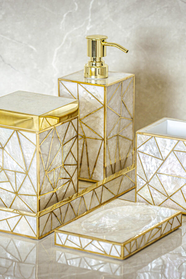 Crackled Mother of Pearl Shell Soap Dish