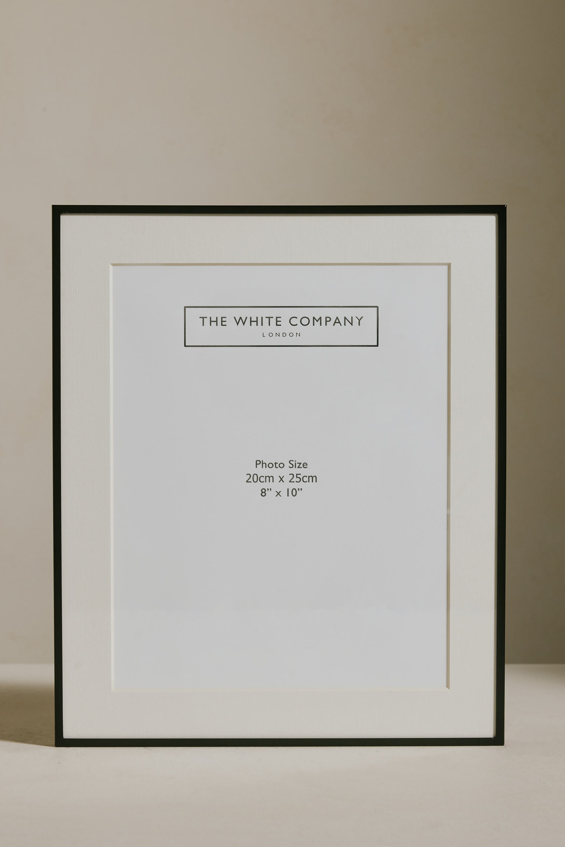 Fine Easel Wall Frame