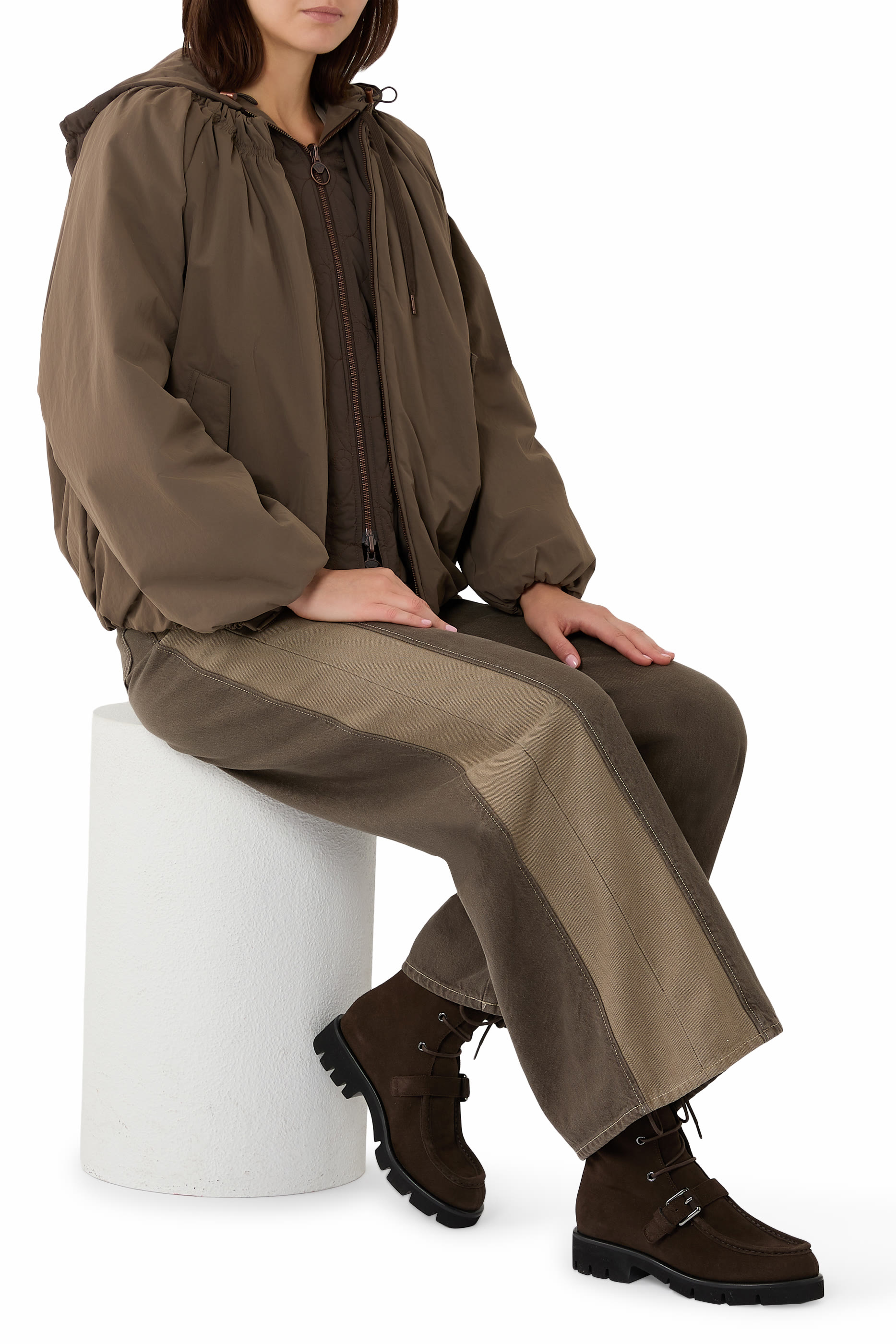 بوت بأربطة شمواه