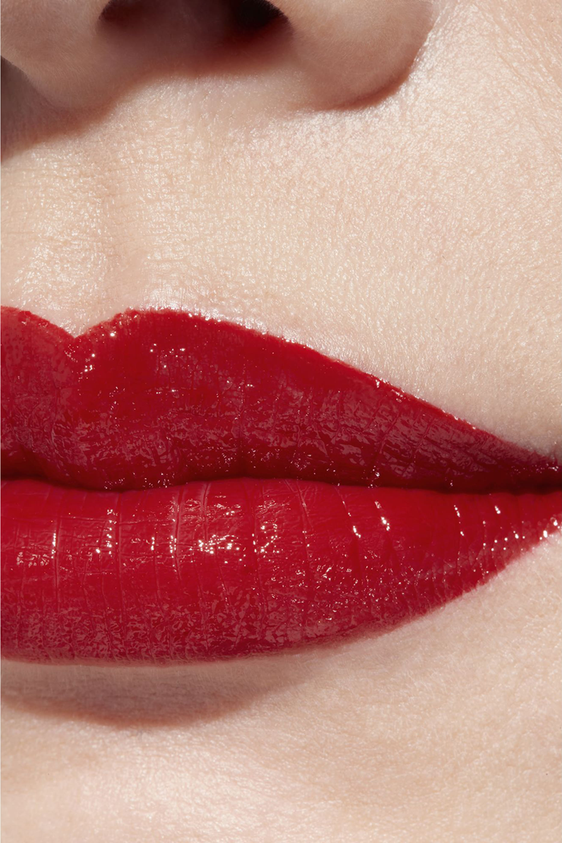 أحمر شفاه لامع Rouge Coco يدوم طويلا