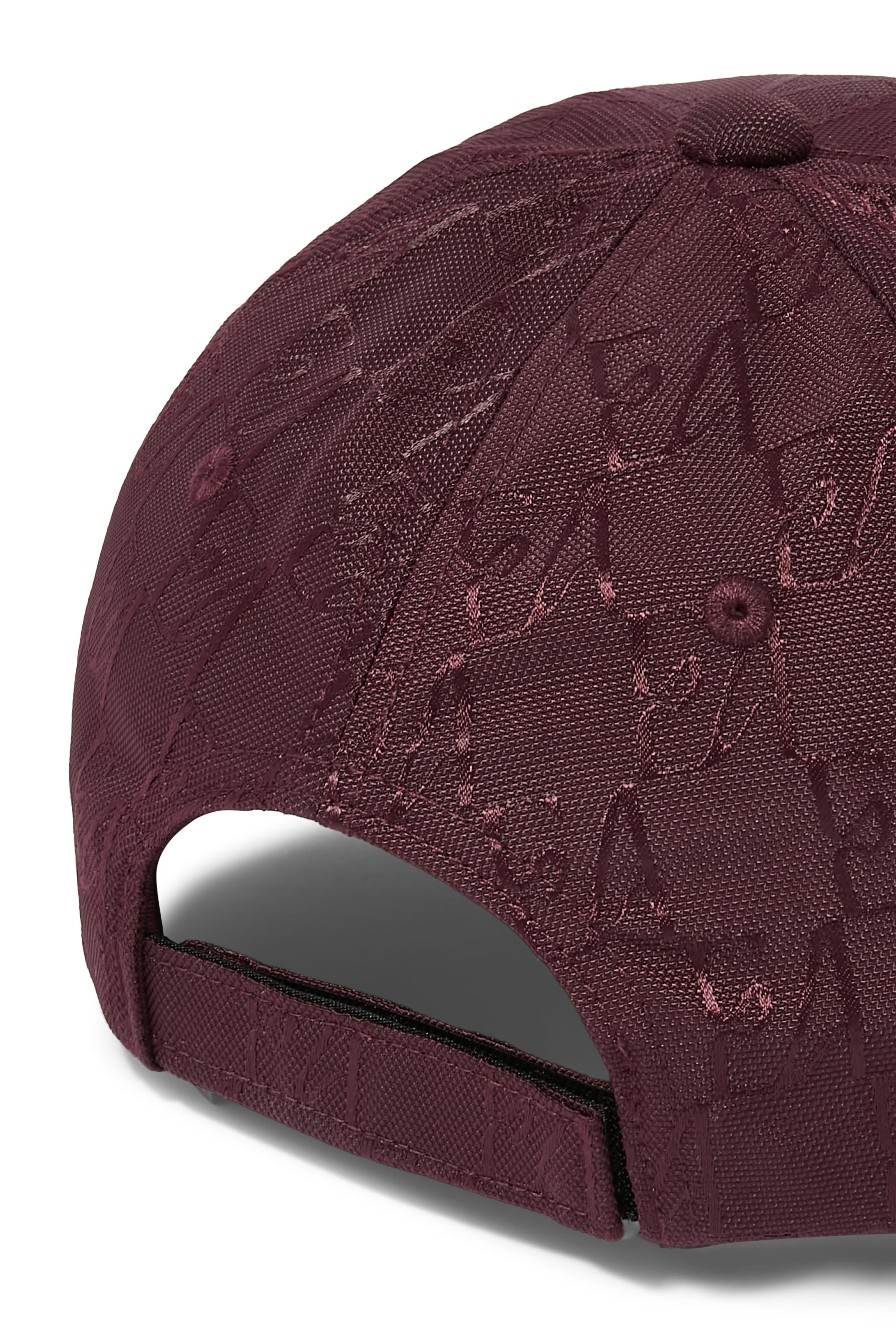 Embossed Logo Pattern Baseball Hat