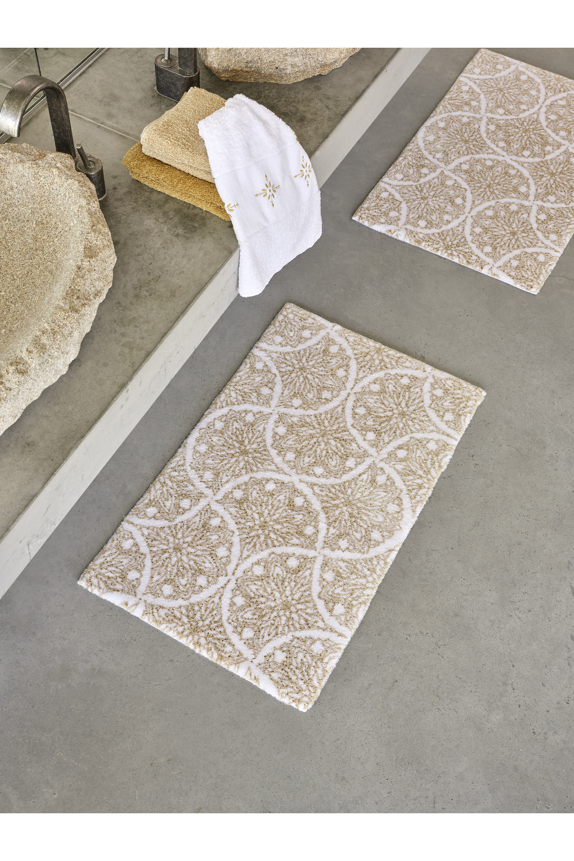 Alambra Bath Rug 