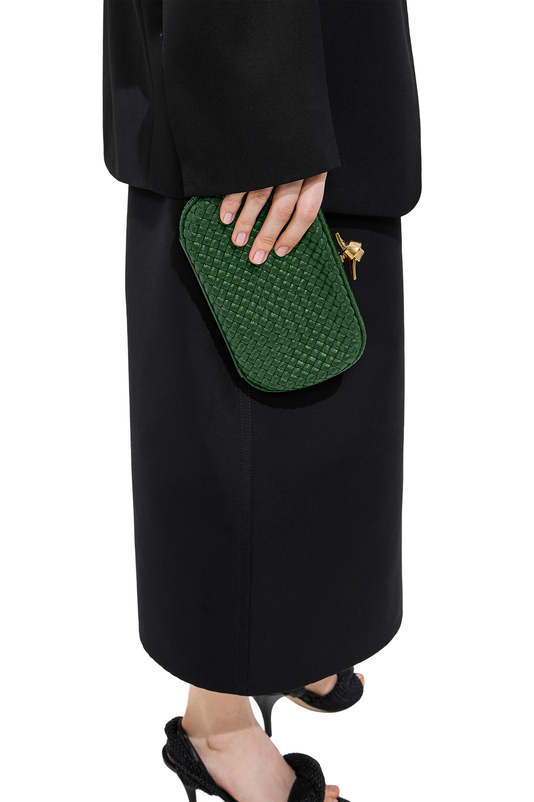 Soft Knot Clutch 