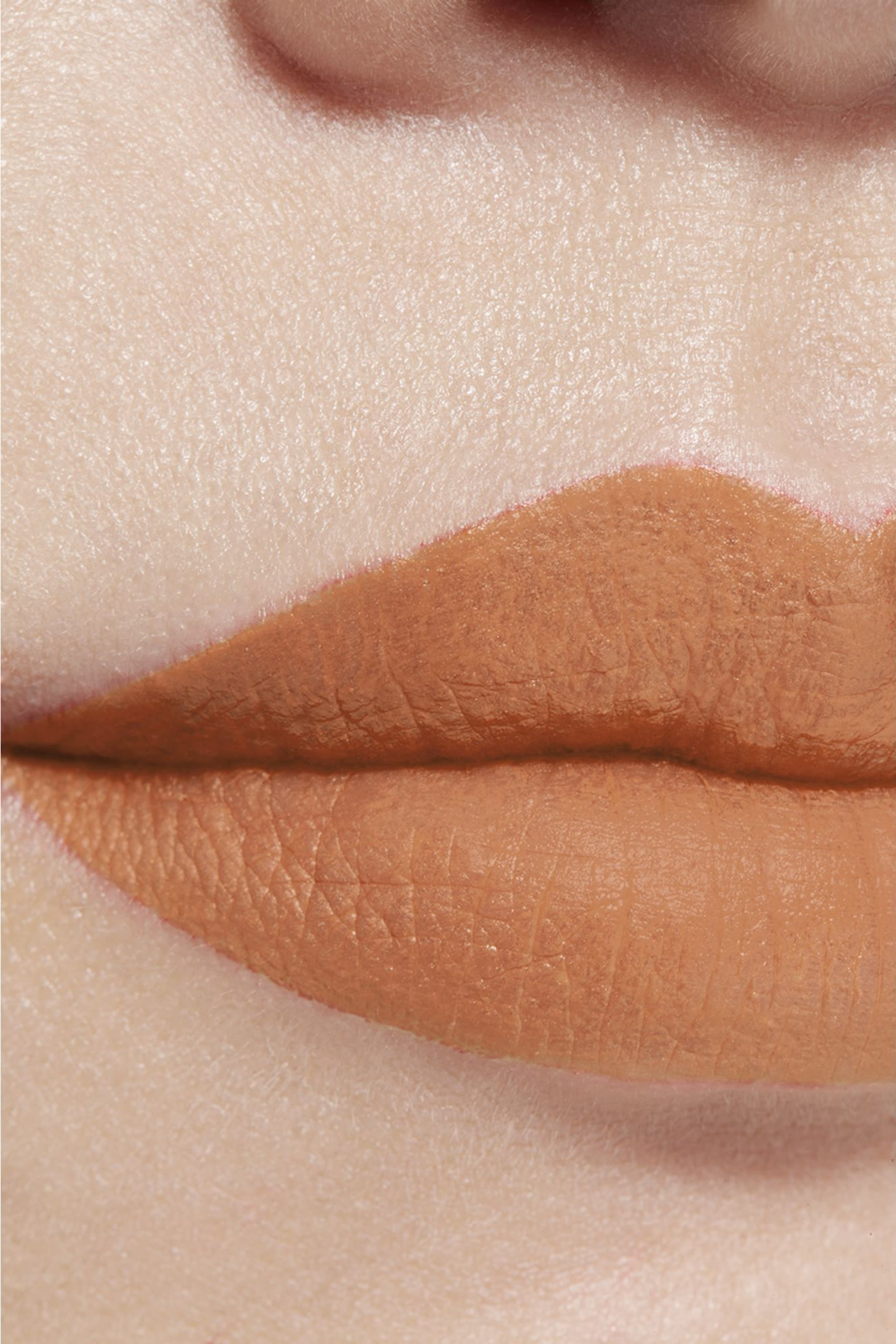 احمر شفاه Chanel Rouge Allure Liquid Velvet Ultrawear Intense مات سائل