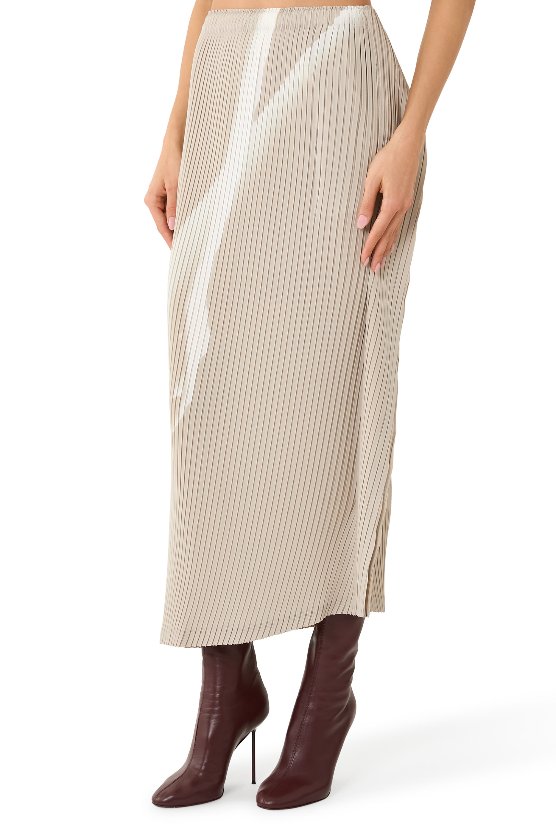 Hands of Lover Pleats Skirt