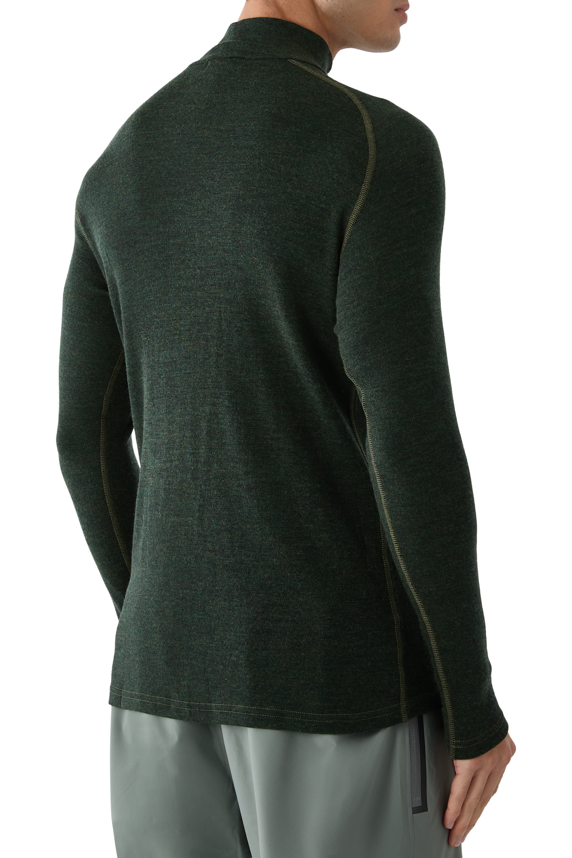 Básar Zip Neck