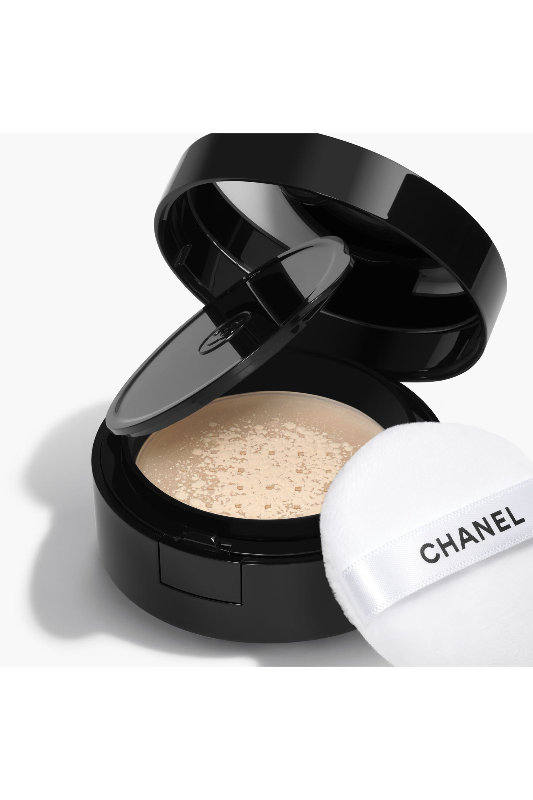 بودرة سائبة Poudre Universelle Libre, Natural Finish، عبوة عملية للتنقل