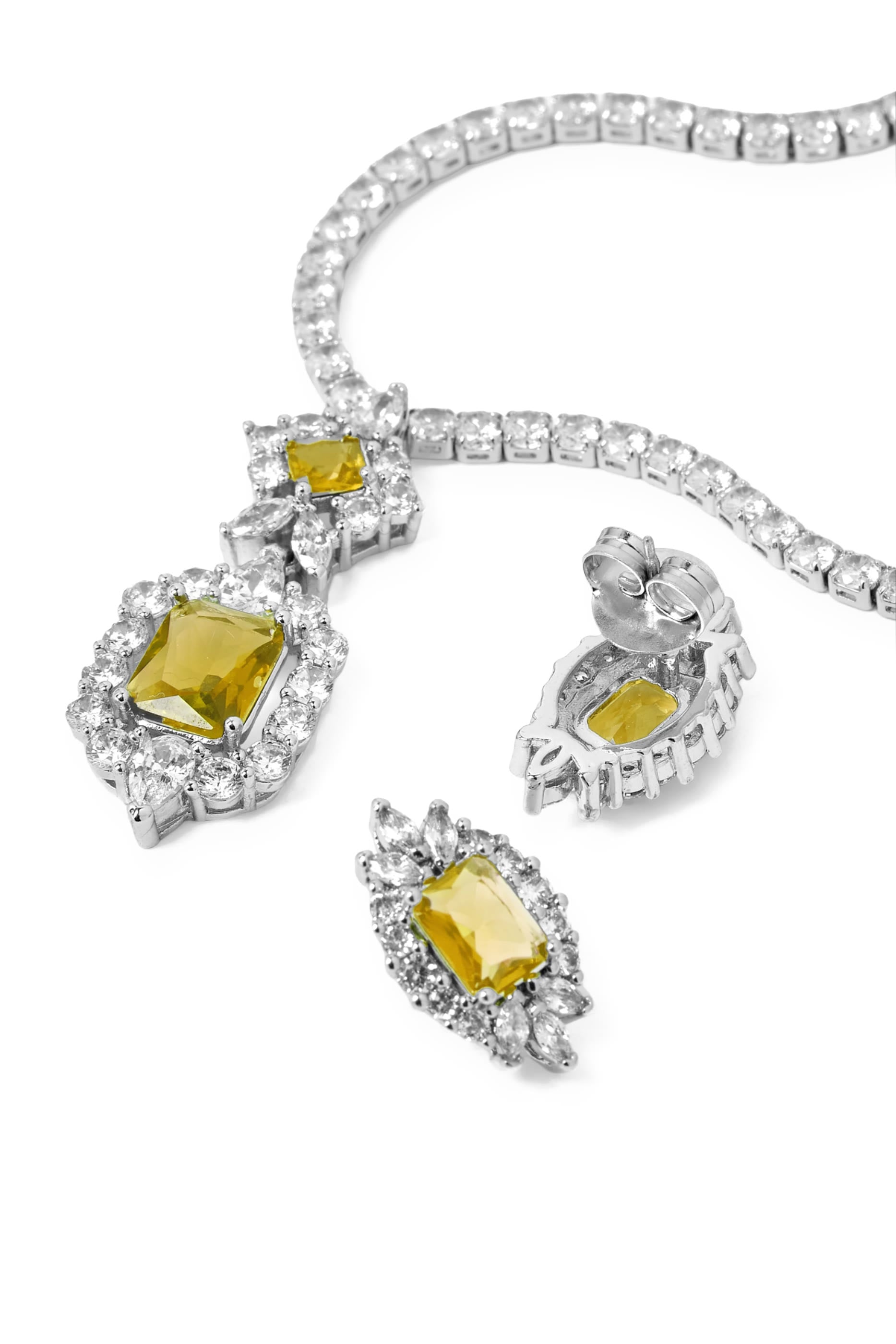 Amaris Tennis Necklace Set