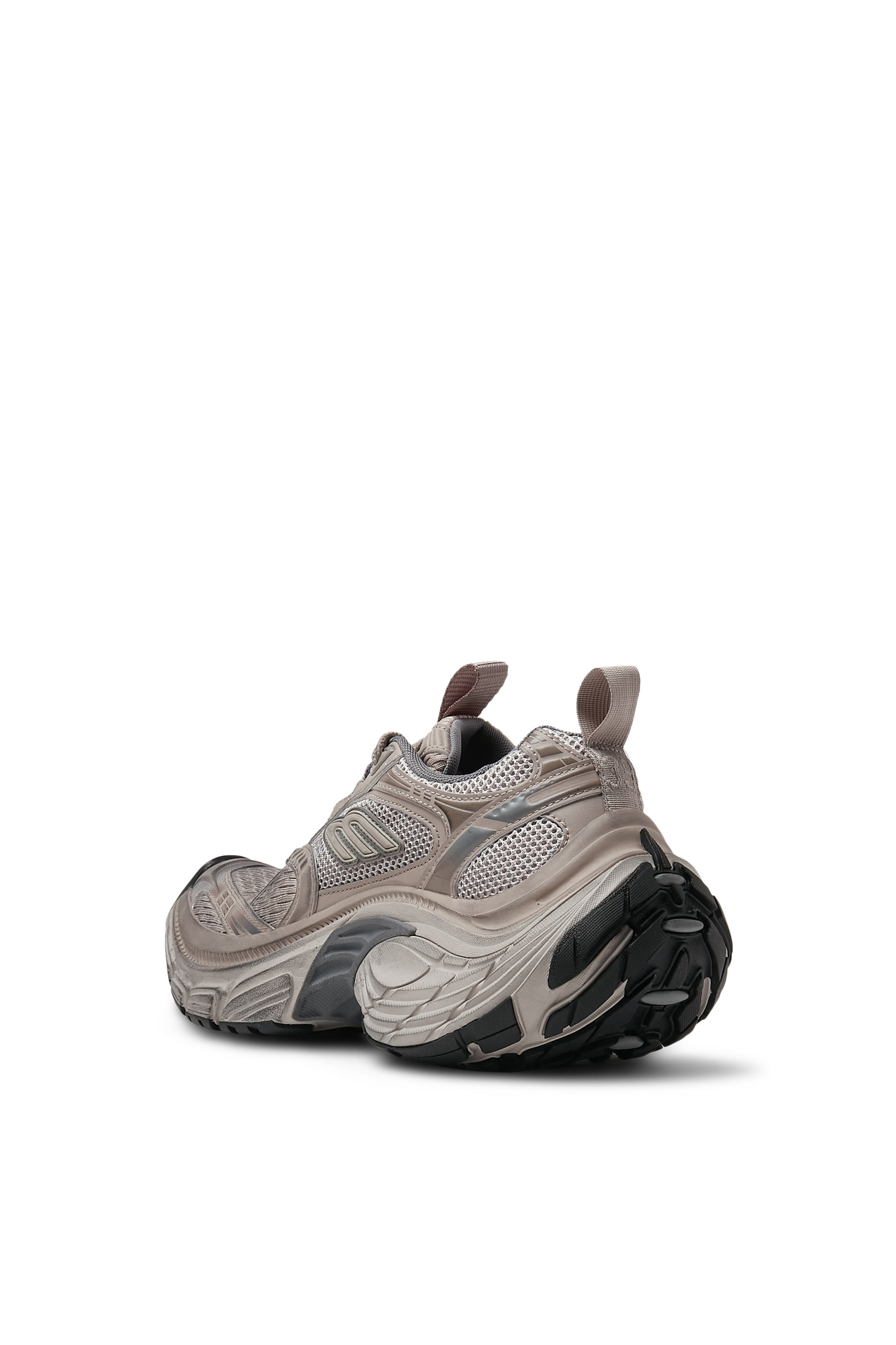 6XL Sneaker