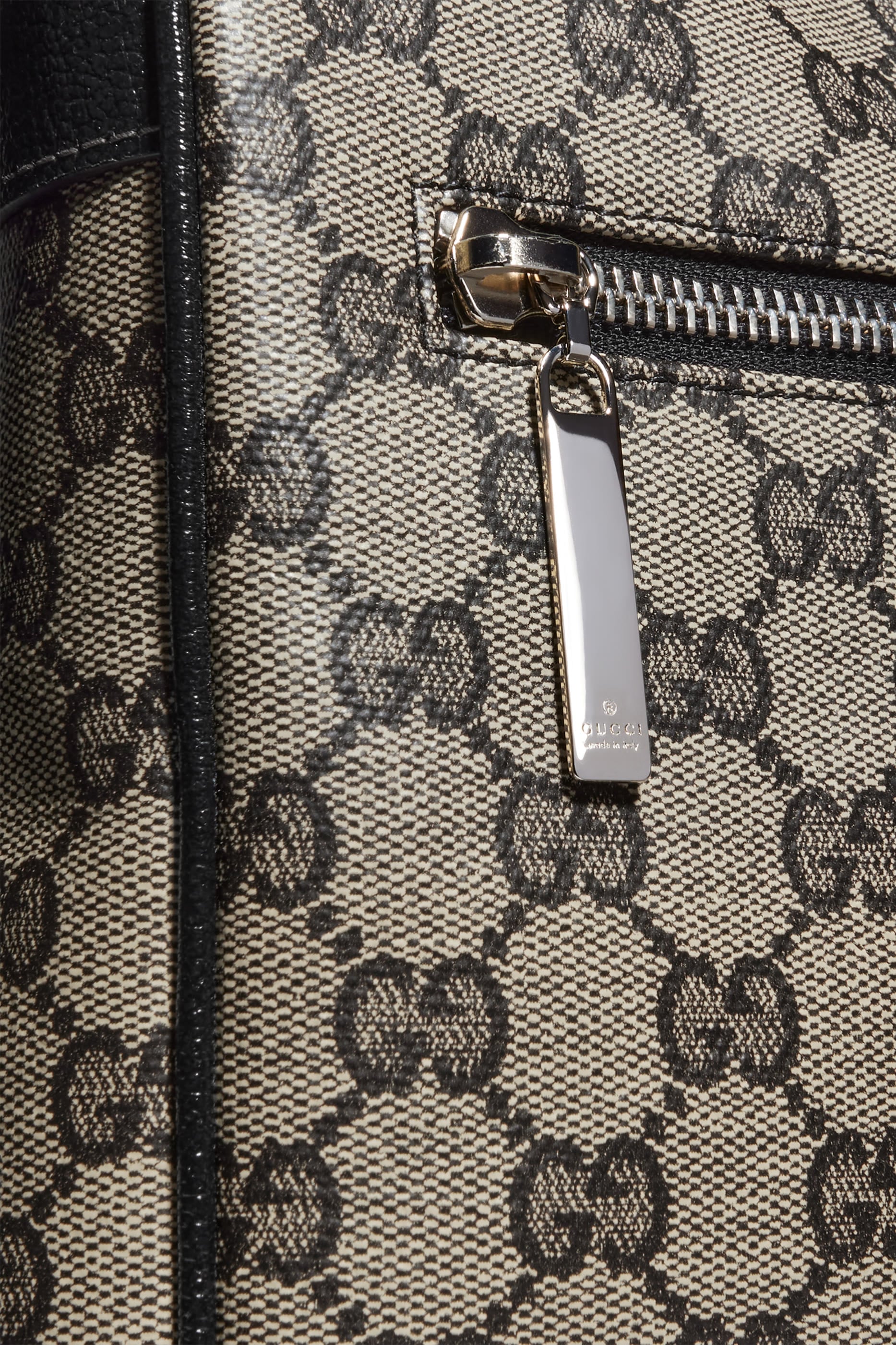Essence Classic Small Crossbody Bag