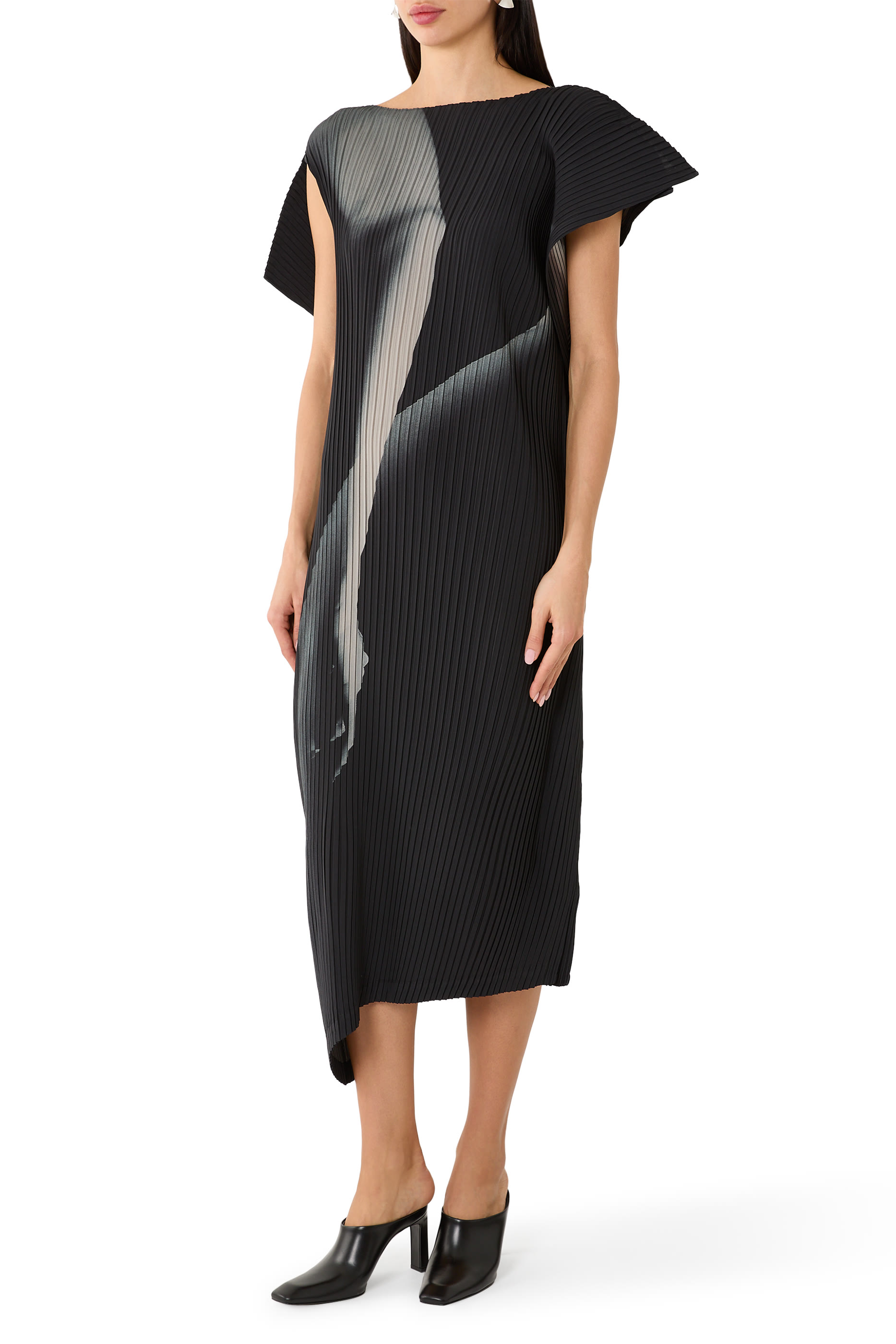 Hands of Lover Pleats Dress