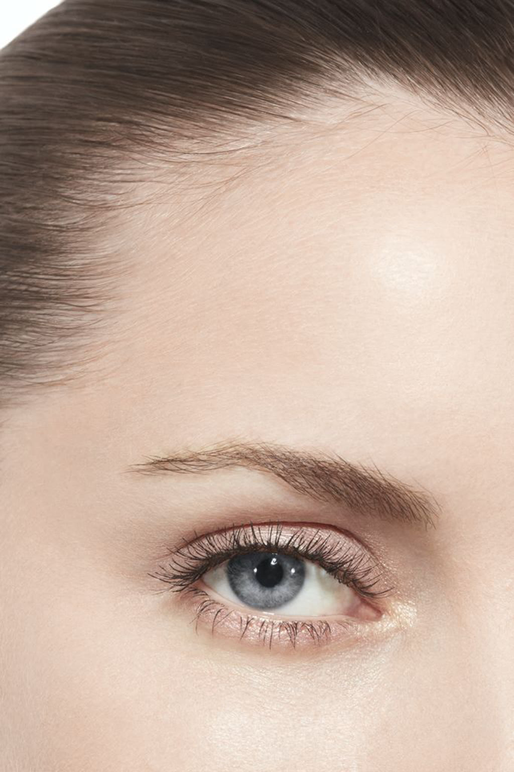مستحضر 3 في 1 لتظليل الجفون وتحديد محيط العينين ورسمه STYLO OMBRE ET CONTOUR