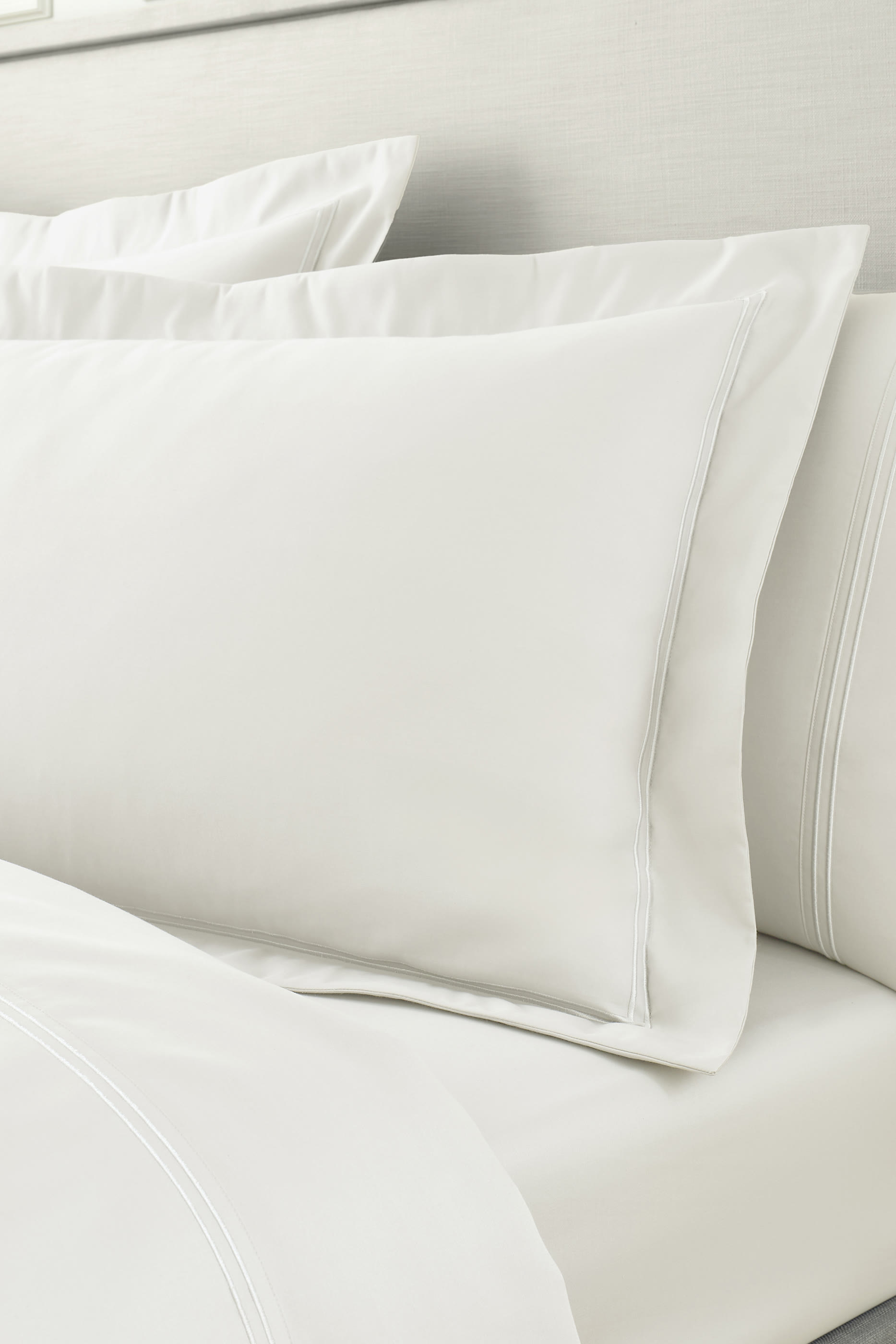 1200 Thread Pillowcase