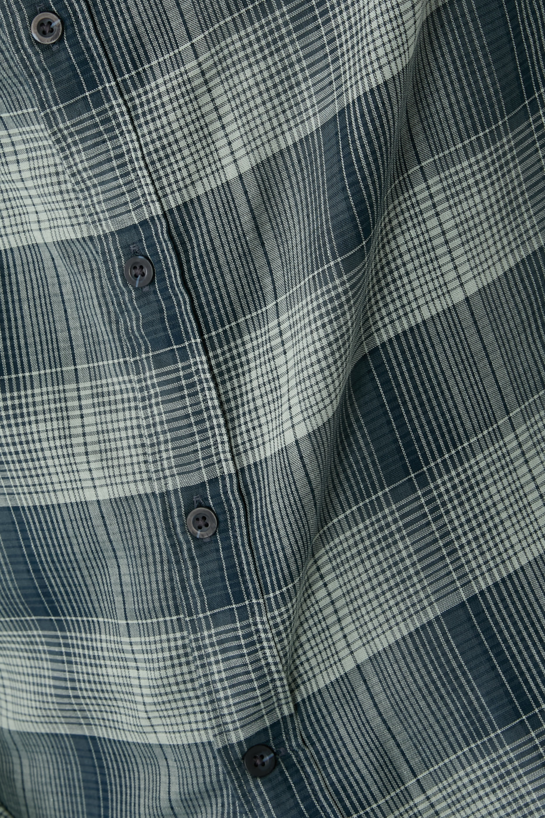 Big Sky Plaid Cotton Button-Front Shirt 