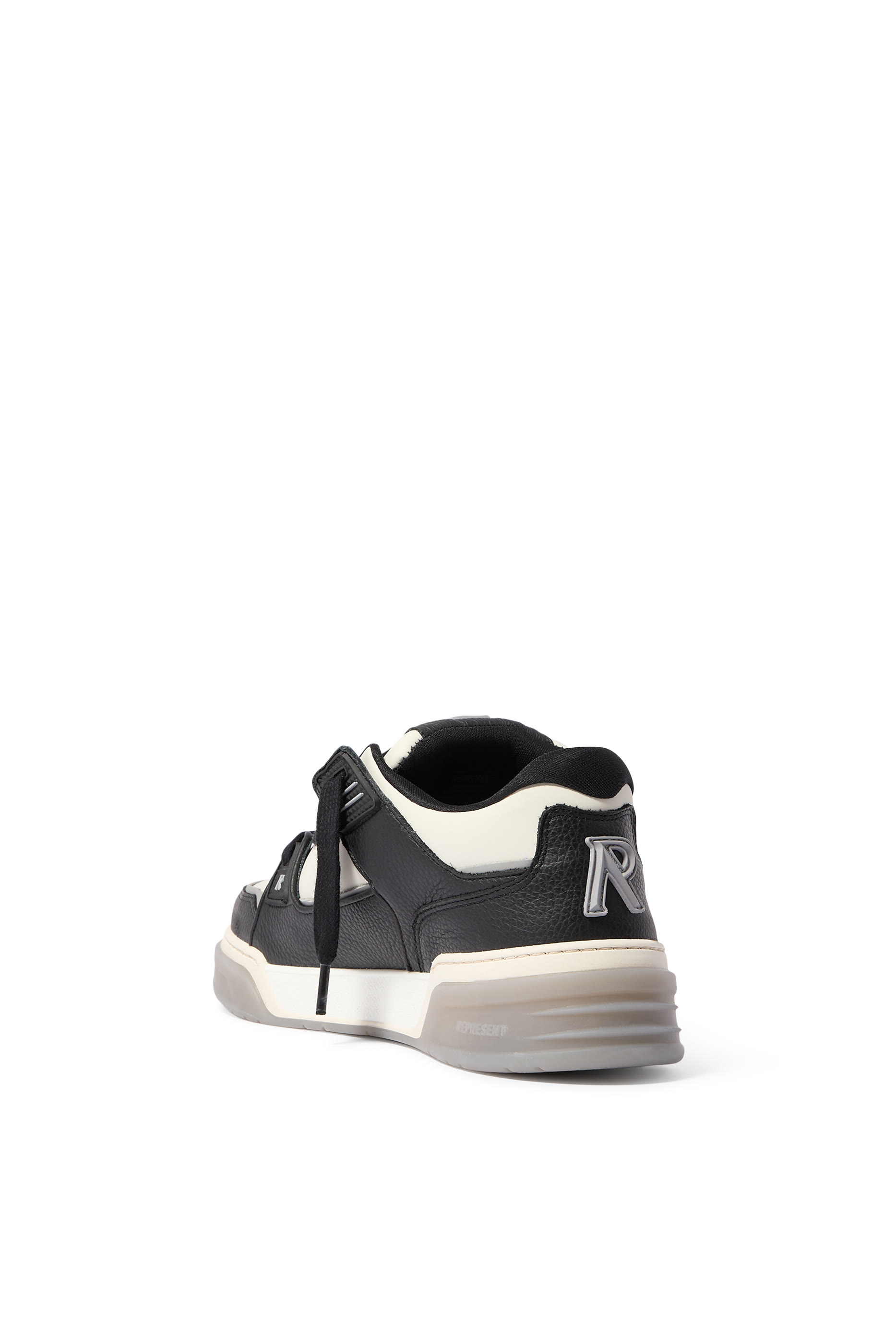  Studio Sneakers