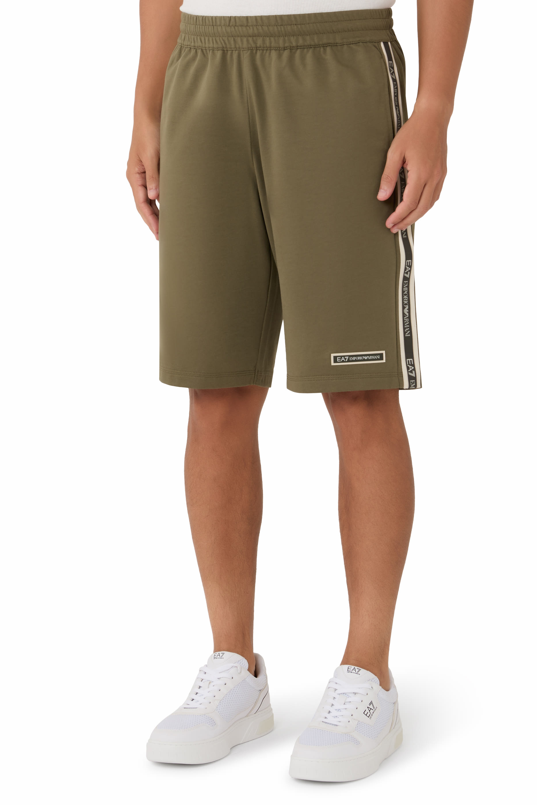 EA7 Train Logo Series Shorts 