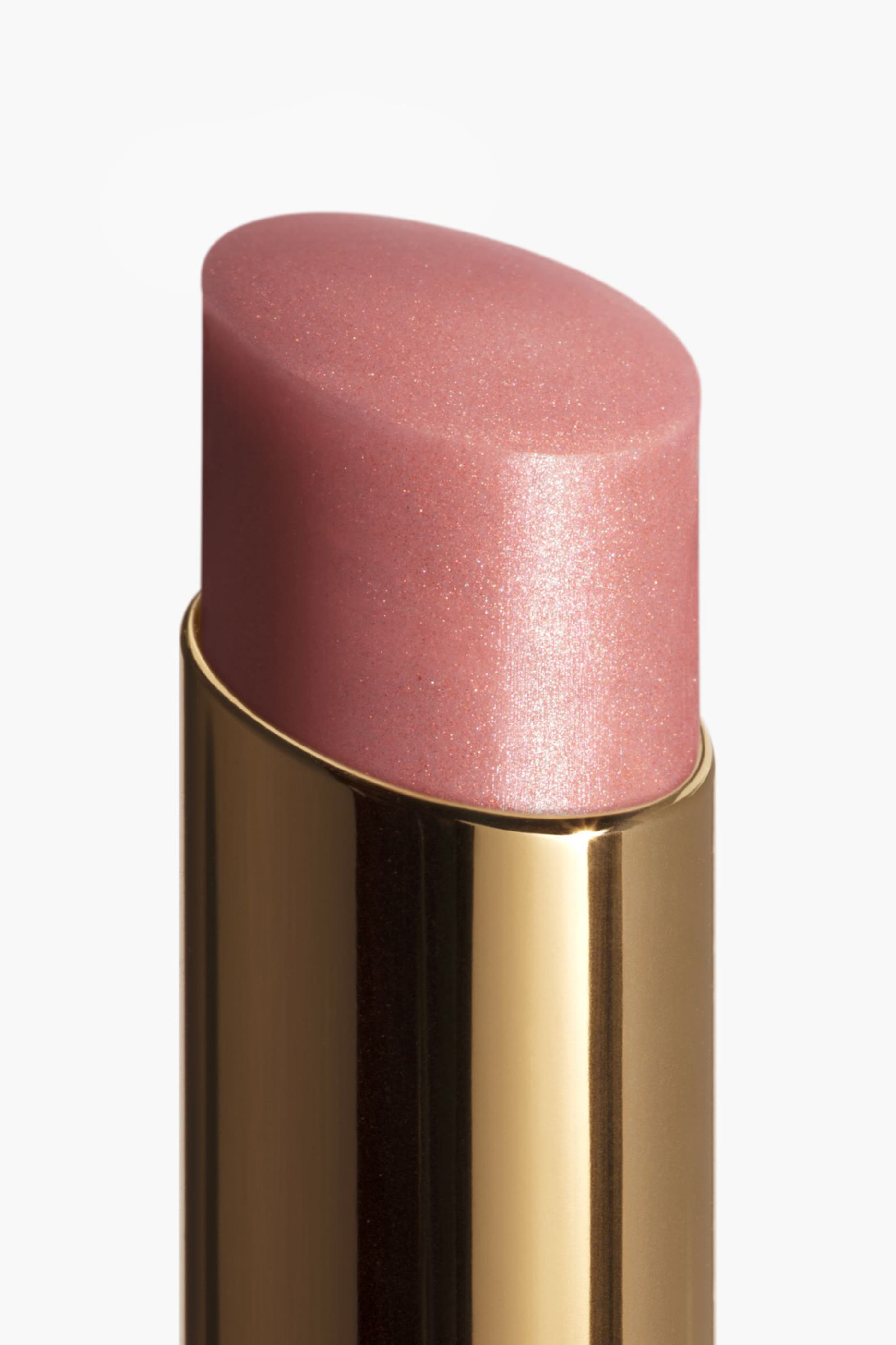مرطب شفاه ملون Chanel Rouge Coco Baume Shine Hydrating Beautifying