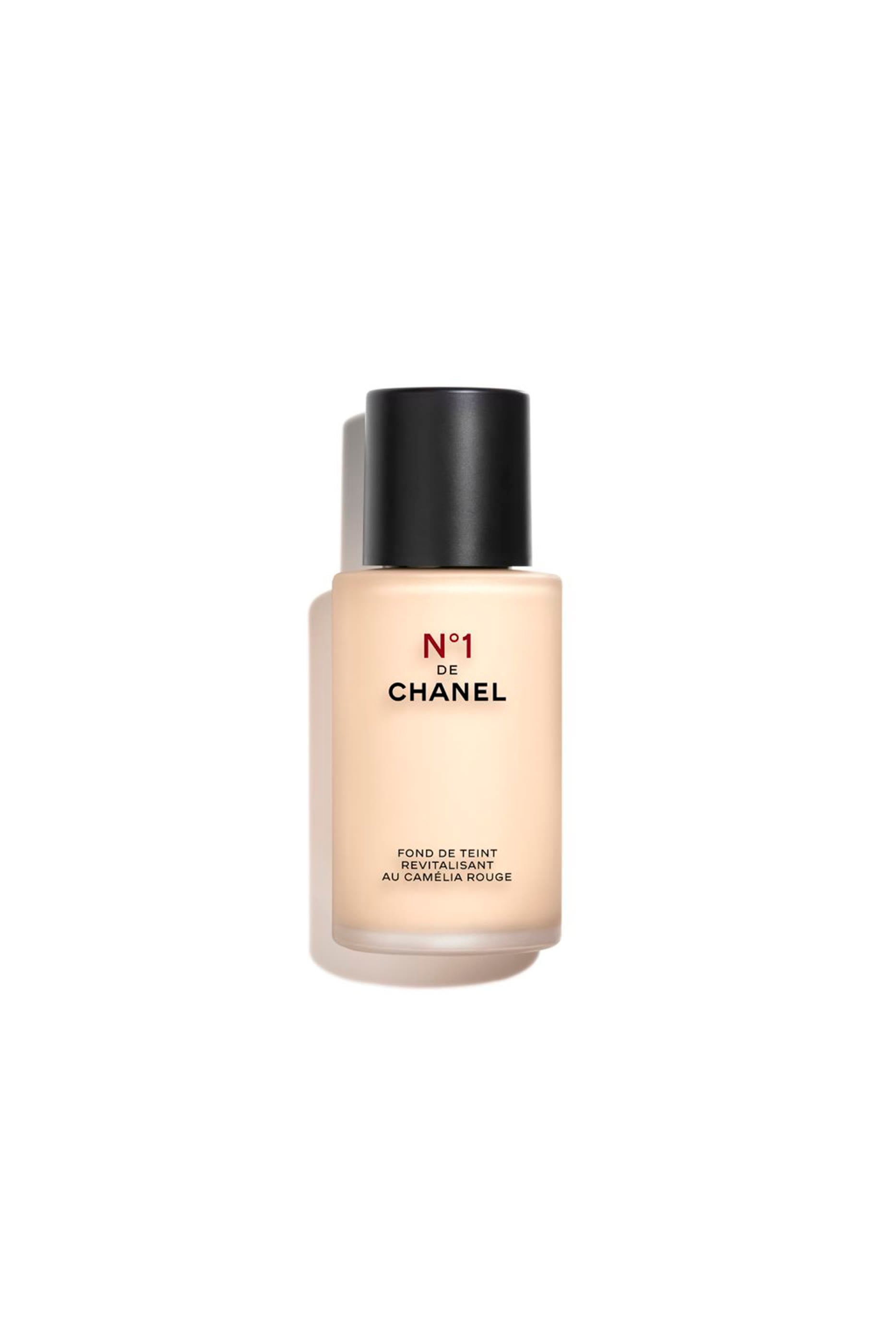 CHANEL N°1 DE CHANEL FOND DE TEINT REVITALISANT يُعزز الإشراق - يُرطّب - يحمي