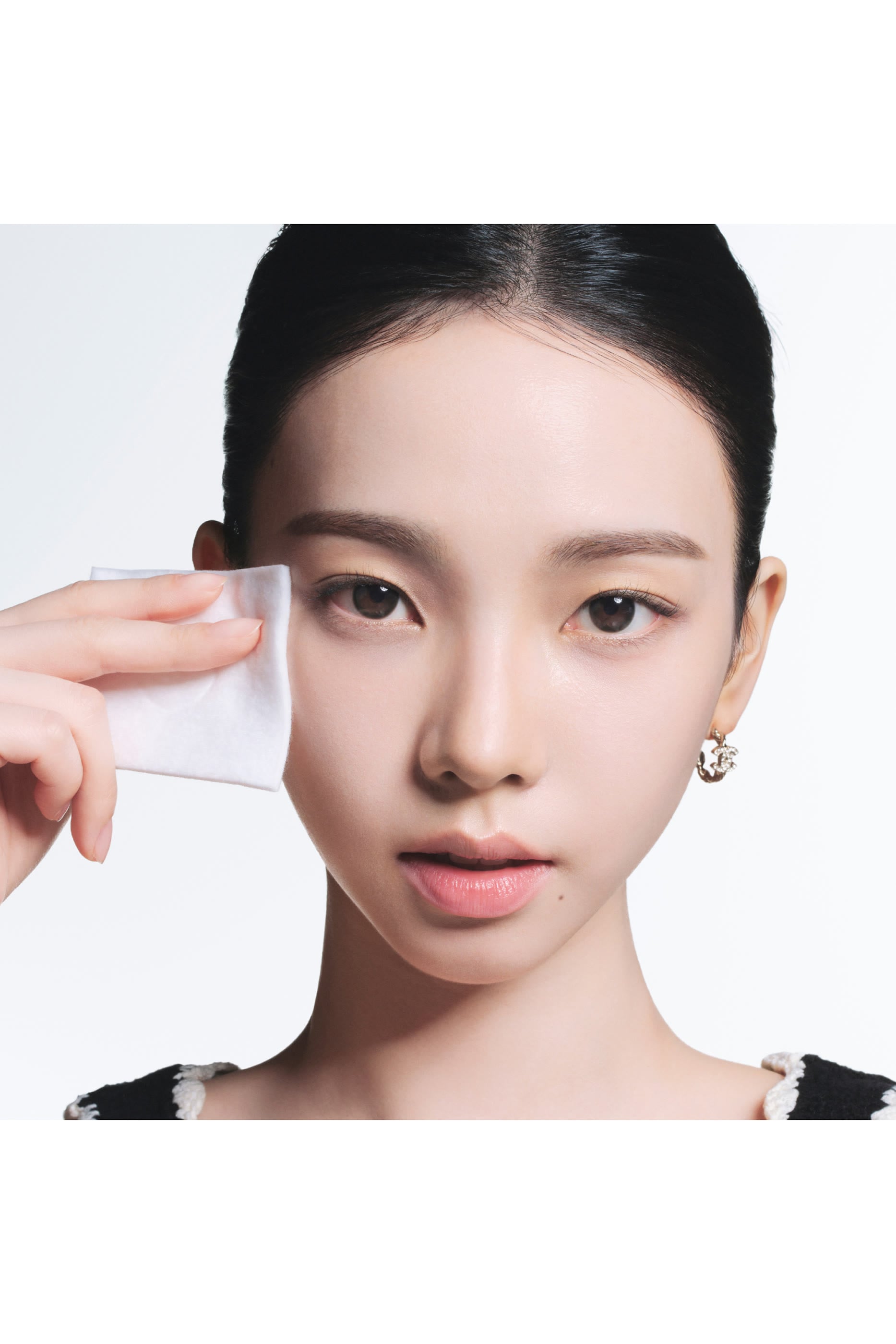 Démaquillant Lacté Intense Gentle Makeup Remover For Eyes And Lips