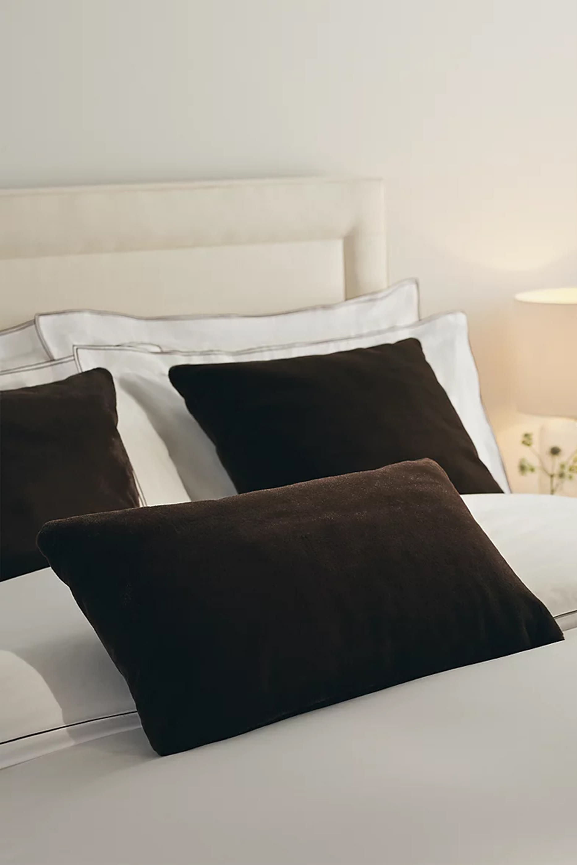 Farnham Cushion