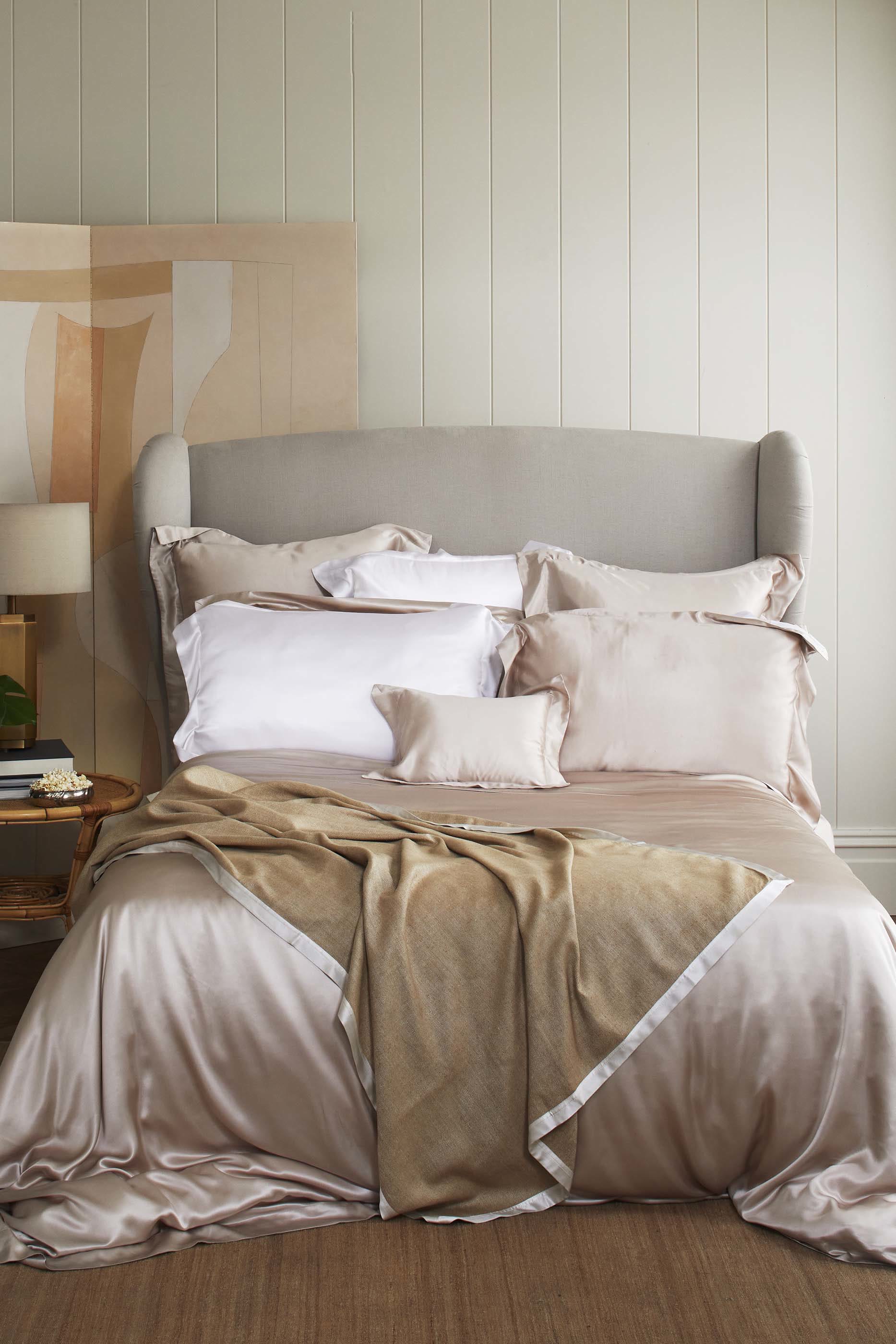 Silk Signature Duvet Cover