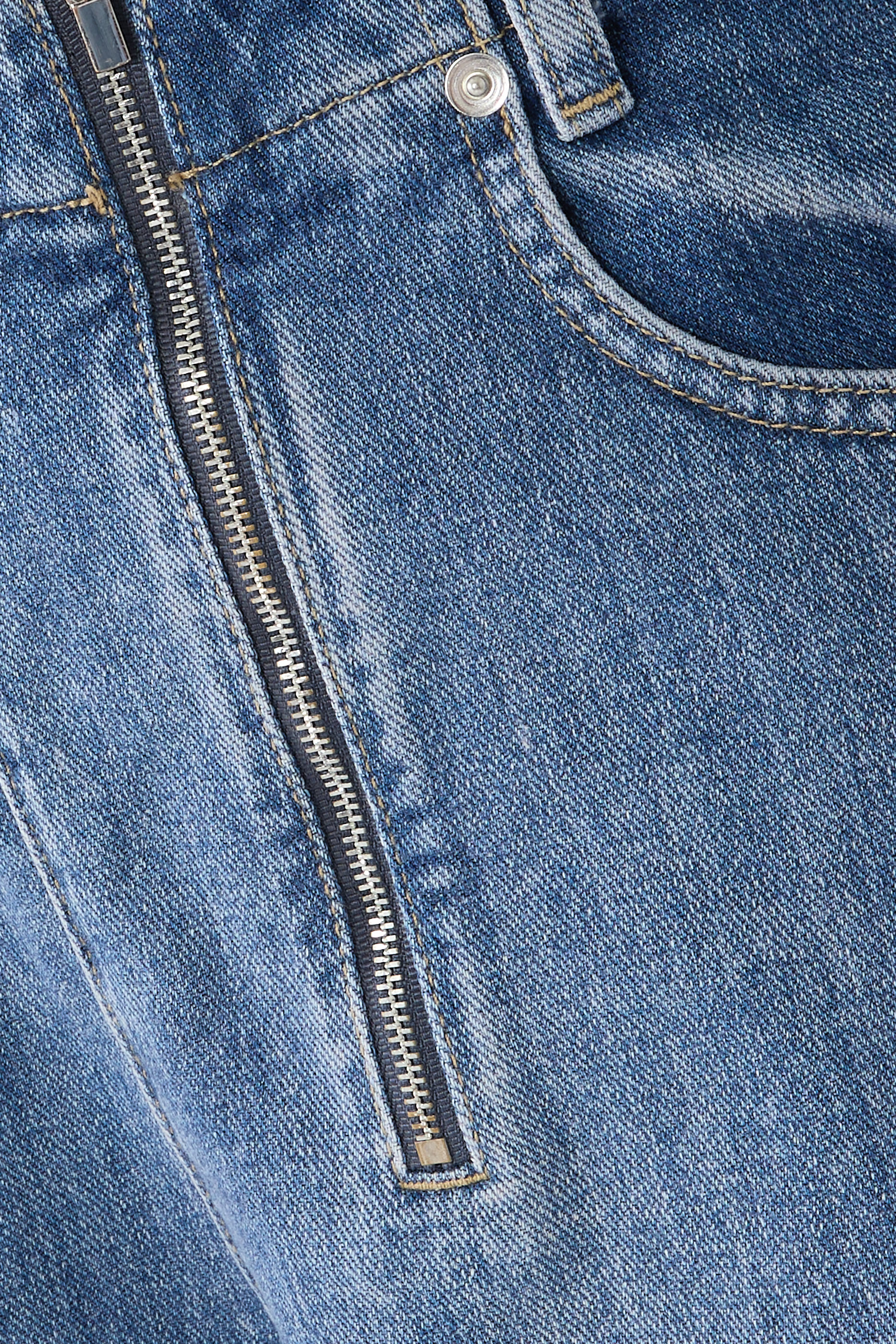 Classic Wash Denim Fischer Jeans