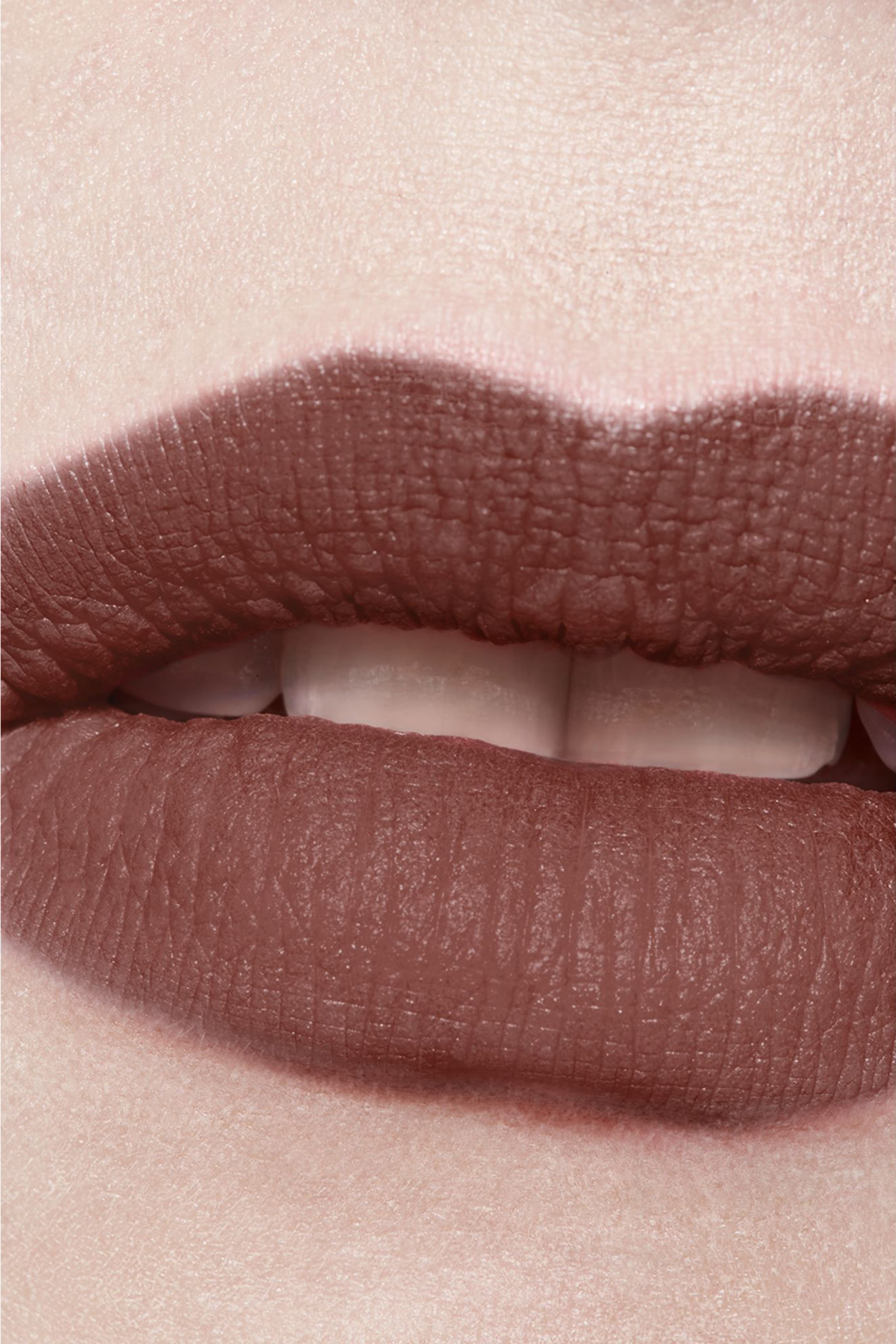 احمر شفاه Chanel Rouge Allure Liquid Velvet Ultrawear Intense مات سائل