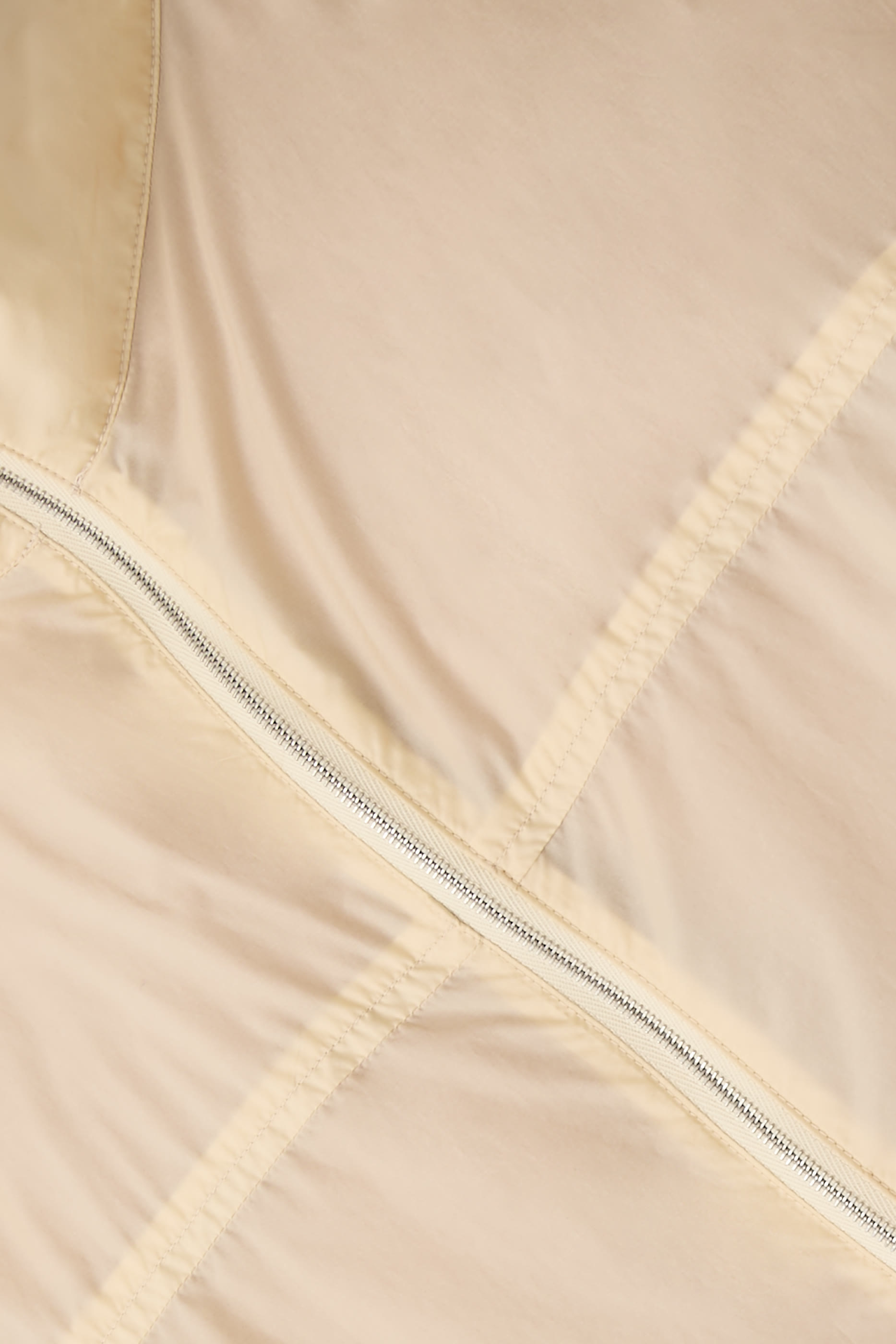 Light Sheer Nylon Half Zip Polo