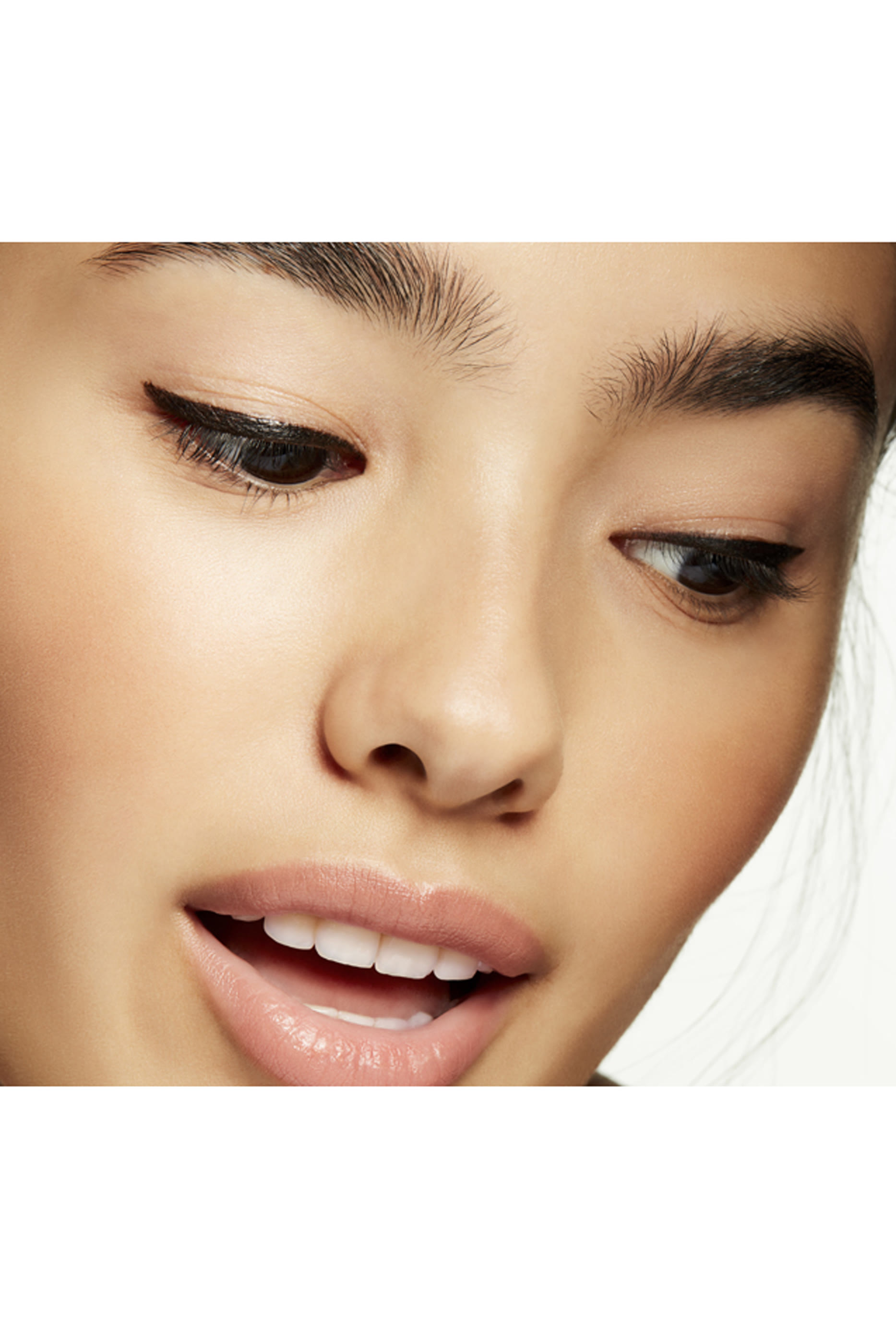 BrushBlack Brushstroke 24-Hour Liner