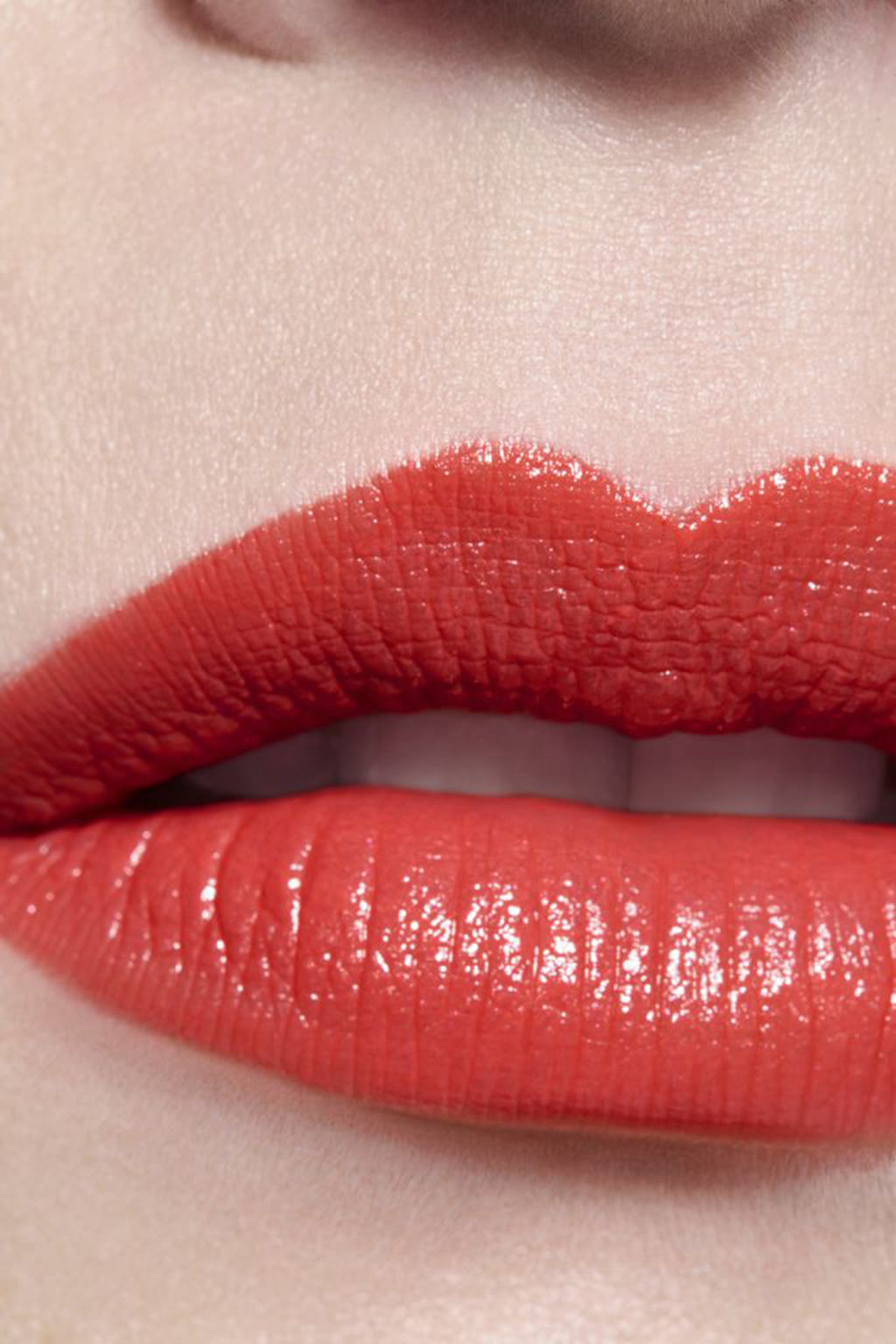 مرطِّب و ملون للشفاه ROUGE ALLURE