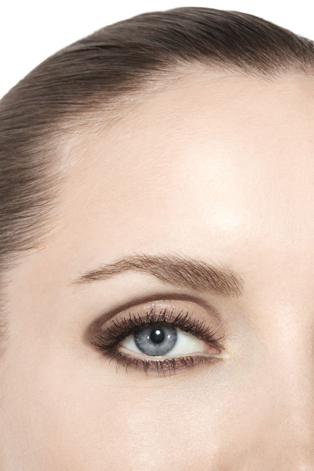 مستحضر 3 في 1 لتظليل الجفون وتحديد محيط العينين ورسمه STYLO OMBRE ET CONTOUR