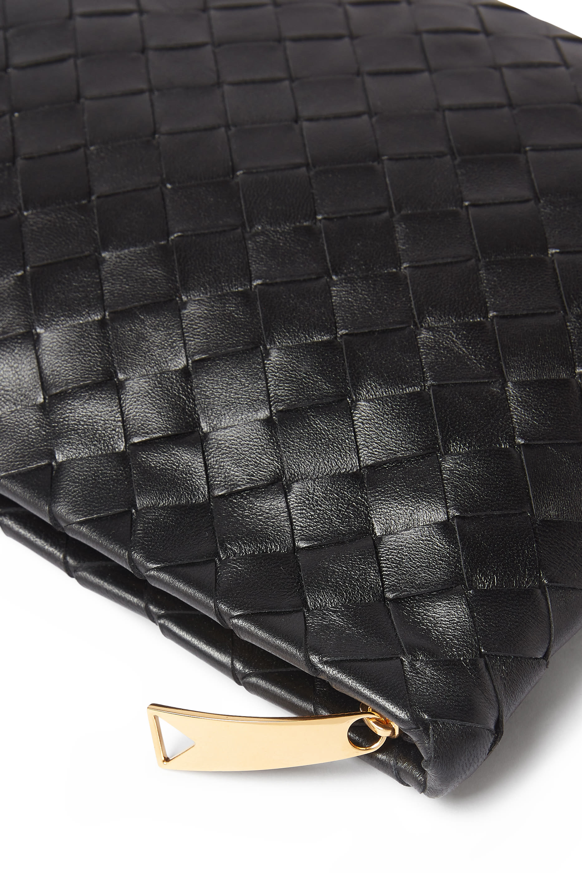 Medium Intrecciato Pouch