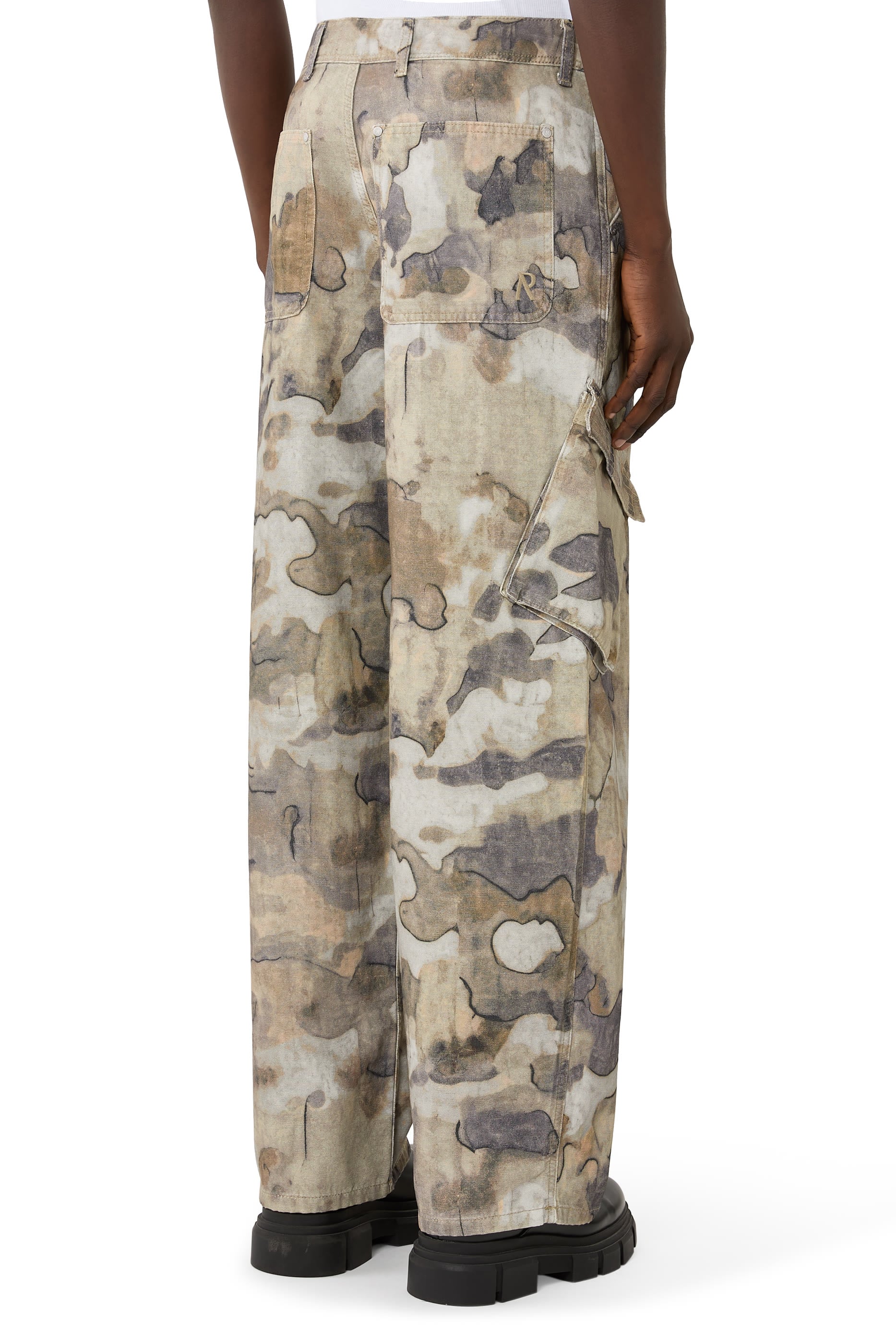 Camouflage-Print Cargo Pants
